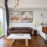 Apartamento Revalia Lastekodu-odra Bus Station Airport Tallin