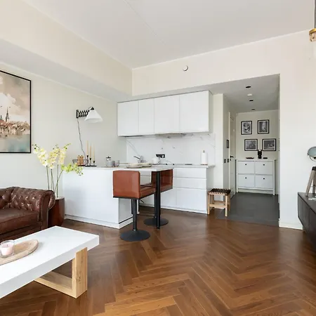 Revalia Lastekodu-odra Bus Station Airport Lejlighed *