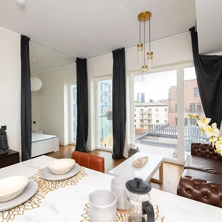 Revalia Lastekodu-odra Bus Station Airport Lejlighed