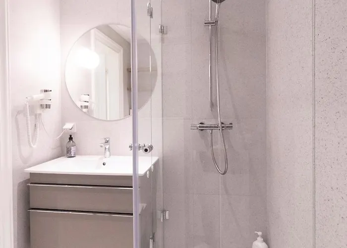 Revalia Lastekodu-odra Bus Station Airport Appartement *