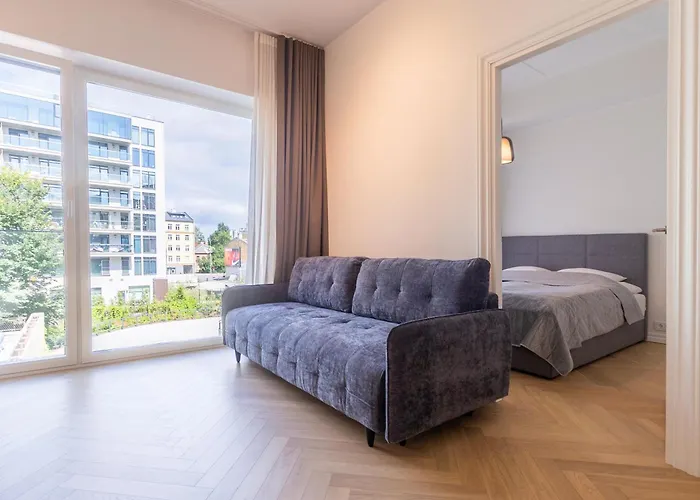 Revalia Lastekodu-odra Bus Station Airport Appartement *