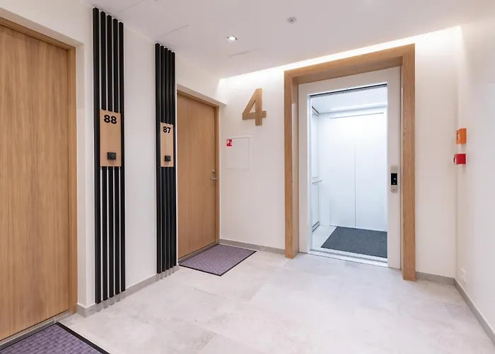 Revalia Lastekodu-odra Bus Station Airport Appartement *