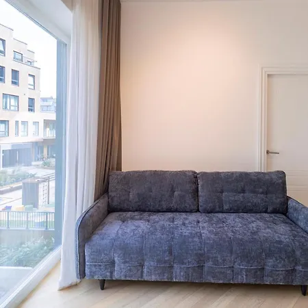 Revalia Lastekodu-odra Bus Station Airport טאלין