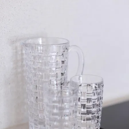 Revalia Lastekodu-odra Bus Station Airport דירה