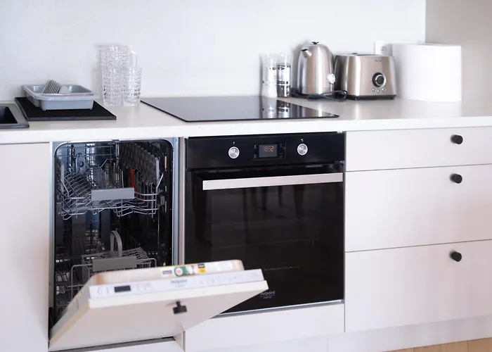 Revalia Lastekodu-odra Bus Station Airport Apartament Tallin